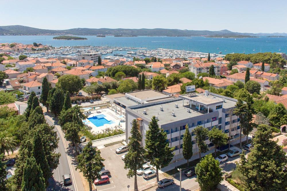 Hotel Bolero Biograd Na Moru Buitenkant foto