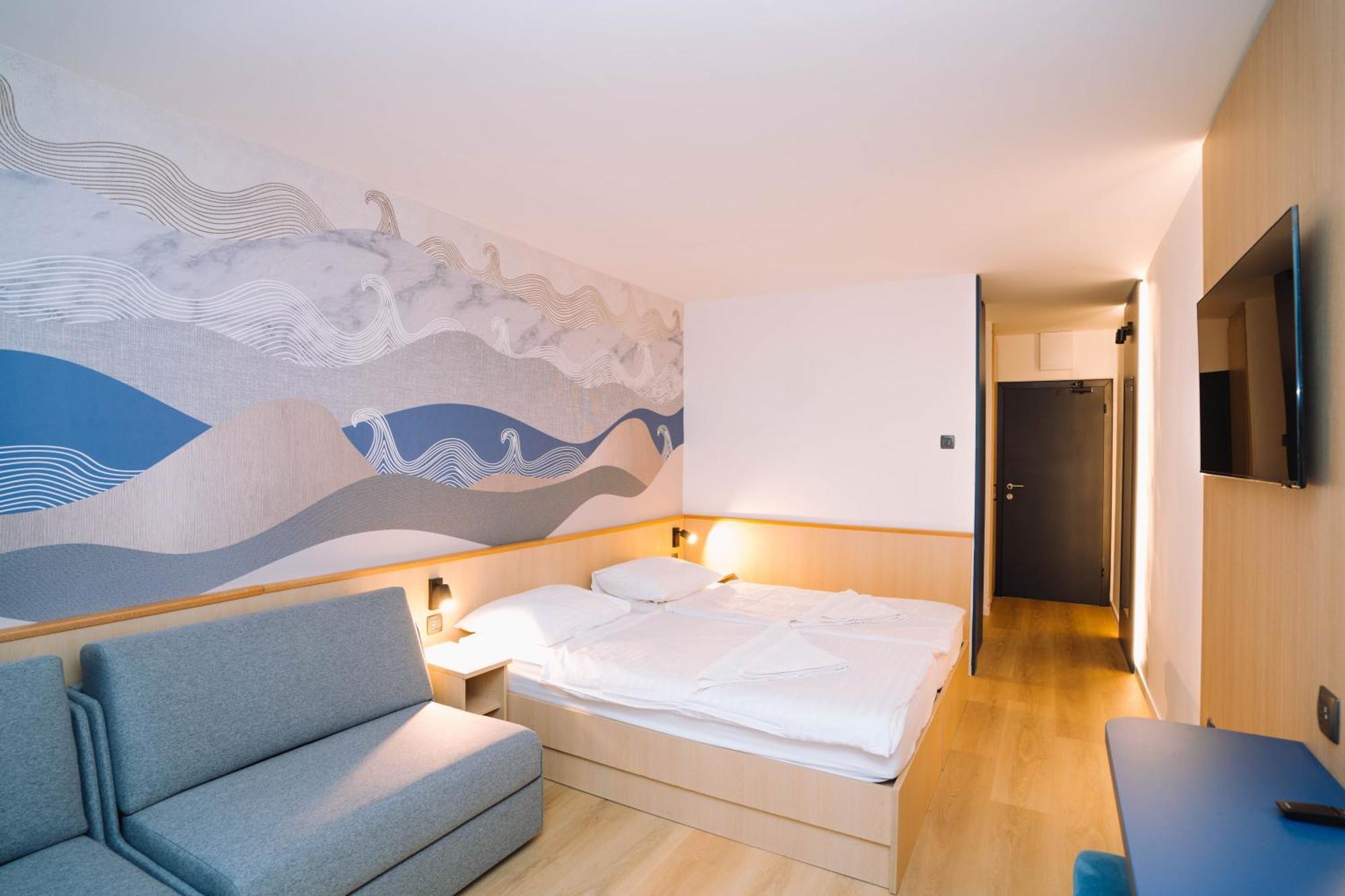 Hotel Bolero Biograd Na Moru Buitenkant foto
